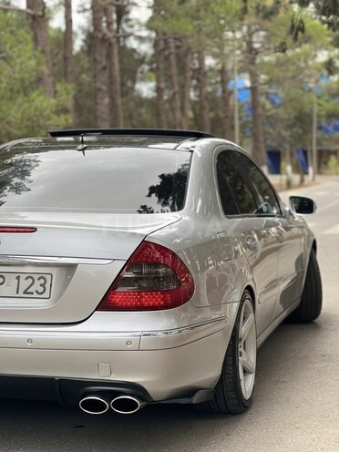 Mercedes E 320 2002, 302,169 km - 3.2 l - Sumqayıt