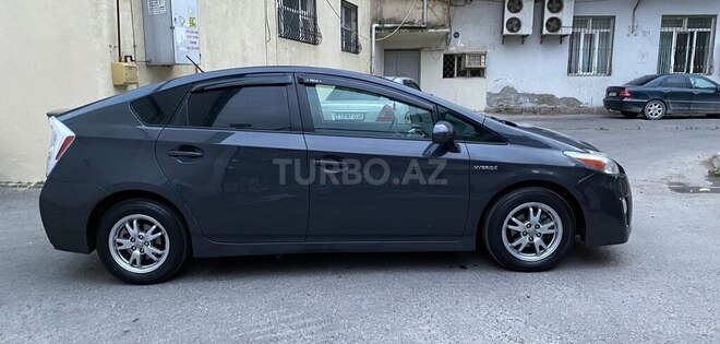 Toyota Prius 2011, 170,000 km - 1.8 l - Bakı