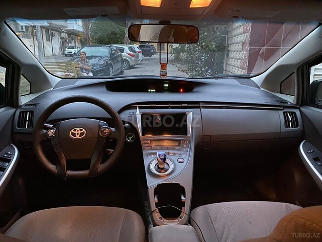 Toyota Prius 2011, 170,000 km - 1.8 l - Bakı