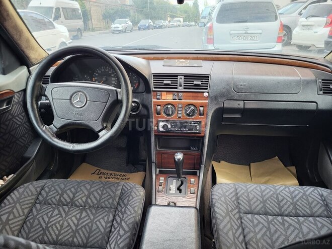 Mercedes C 180 1995, 321,580 km - 1.8 л - Bakı