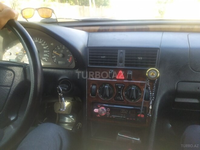 Mercedes C 180 1997, 374,857 km - 1.8 л - Tovuz