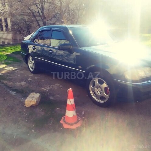 Mercedes C 180 1997, 374,857 km - 1.8 л - Tovuz