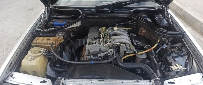 Mercedes E 200 1990, 248,200 km - 2.0 l - Bakı