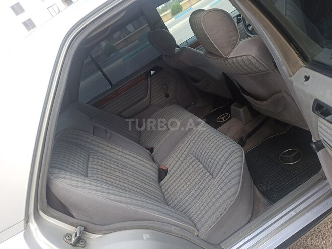 Mercedes E 200 1990, 248,200 km - 2.0 l - Bakı