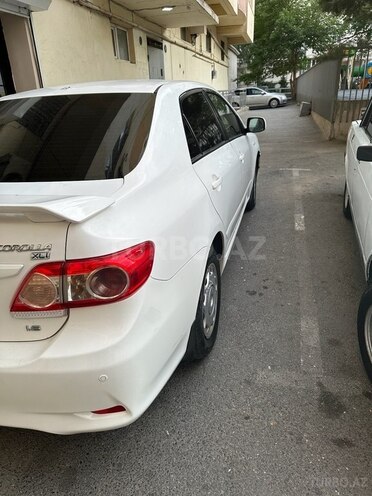 Toyota Corolla 2011, 420,000 km - 1.6 л - Bakı