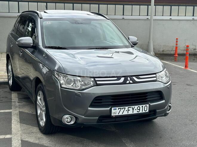 Mitsubishi Outlander 2014, 140,000 km - 2.4 л - Bakı