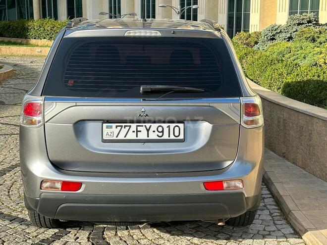 Mitsubishi Outlander 2014, 140,000 km - 2.4 л - Bakı