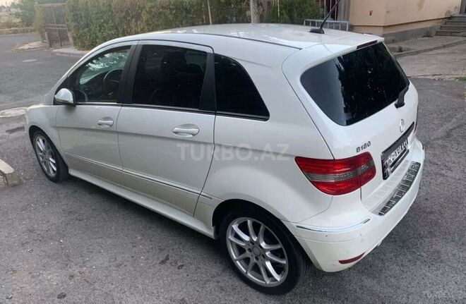 Mercedes B 170 2008, 173,400 km - 1.7 l - Bakı