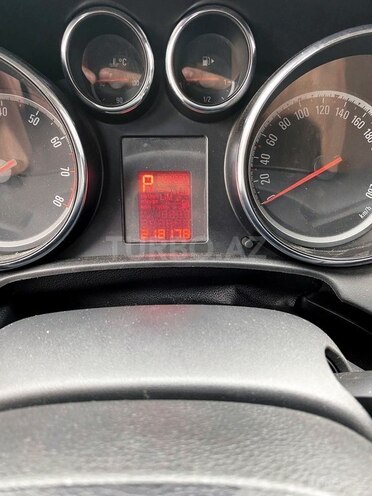 Opel Astra 2011, 218,000 km - 1.6 l - Bakı