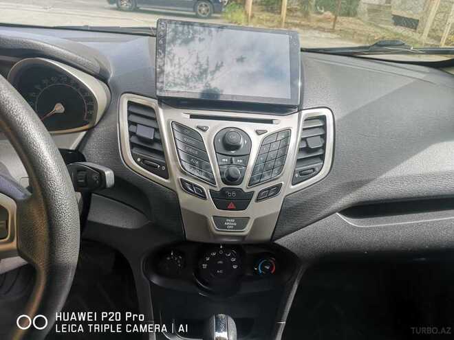 Ford Fiesta 2011, 252,570 km - 1.6 l - Bakı