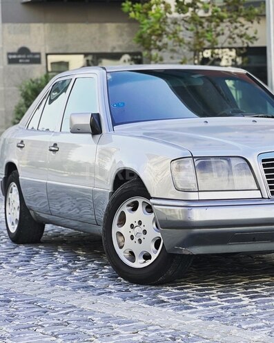 Mercedes E 200 1995, 358,117 km - 2.0 l - Bakı
