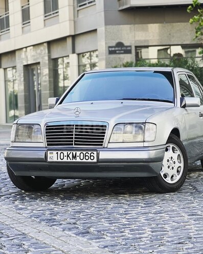 Mercedes E 200 1995, 358,117 km - 2.0 l - Bakı