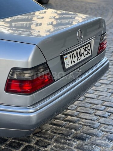 Mercedes E 200 1995, 358,117 km - 2.0 l - Bakı