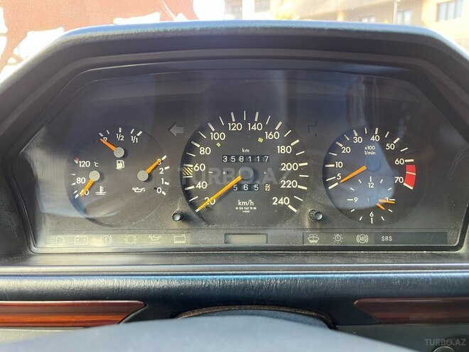 Mercedes E 200 1995, 358,117 km - 2.0 l - Bakı