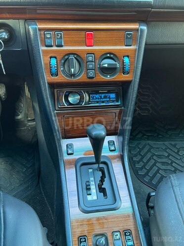 Mercedes E 200 1995, 358,117 km - 2.0 l - Bakı