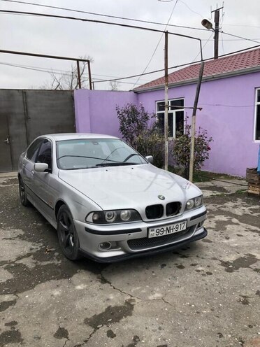 BMW 520 1998, 280,000 km - 2.0 l - Xaçmaz
