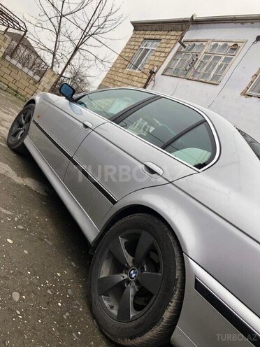 BMW 520 1998, 280,000 km - 2.0 l - Xaçmaz
