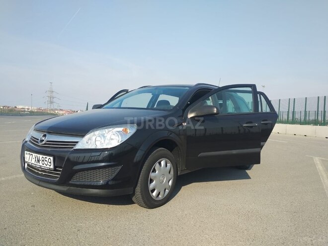 Opel Astra 2009, 125,000 km - 1.4 л - Bakı