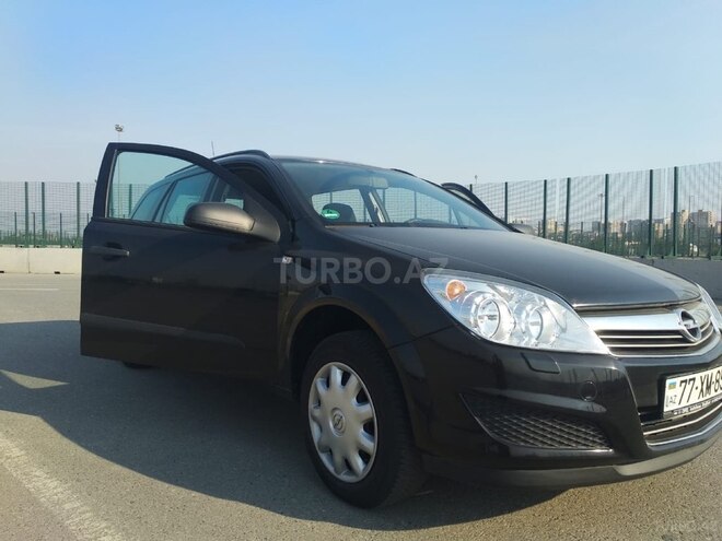 Opel Astra 2009, 125,000 km - 1.4 л - Bakı