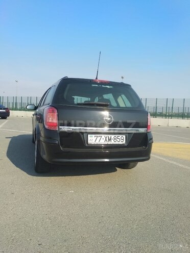 Opel Astra 2009, 125,000 km - 1.4 л - Bakı
