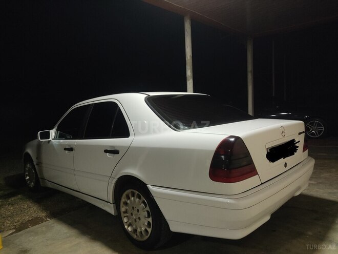 Mercedes C 220 1999, 594,000 km - 2.2 l - Tovuz