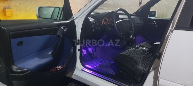 Mercedes C 220 1999, 594,000 km - 2.2 l - Tovuz