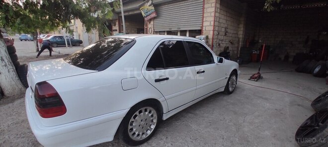 Mercedes C 220 1999, 594,000 km - 2.2 l - Tovuz