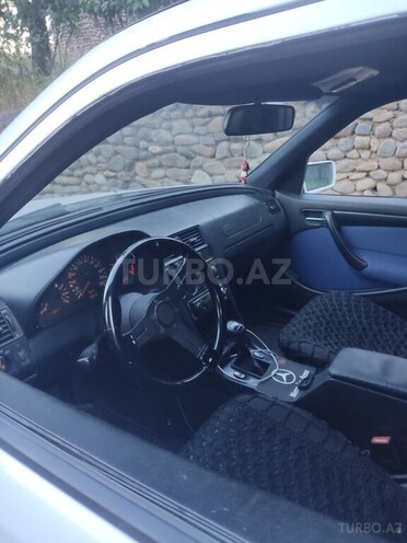 Mercedes C 220 1999, 594,000 km - 2.2 l - Tovuz