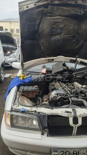 Mercedes C 220 1999, 594,000 km - 2.2 l - Tovuz