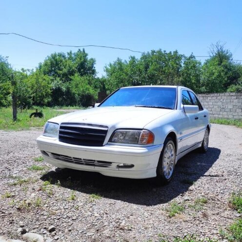 Mercedes C 220 1999, 594,000 km - 2.2 l - Tovuz