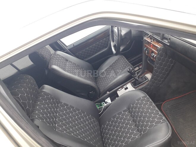 Mercedes E 200 1993, 287,814 km - 2.0 l - Sumqayıt