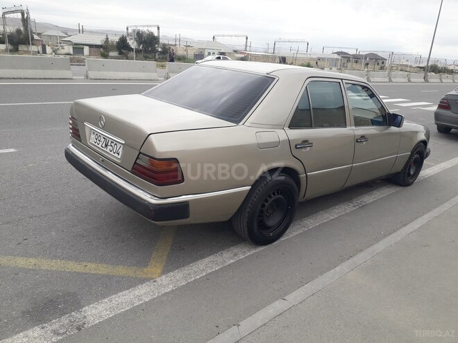 Mercedes E 200 1993, 287,814 km - 2.0 l - Sumqayıt