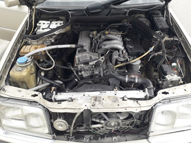Mercedes E 200 1993, 287,814 km - 2.0 l - Sumqayıt