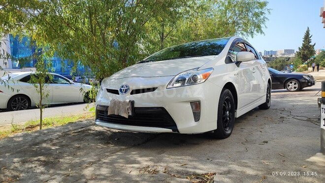 Toyota Prius 2015, 128,000 km - 1.8 l - Bakı