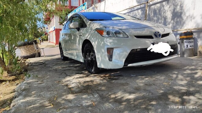 Toyota Prius 2015, 128,000 km - 1.8 l - Bakı