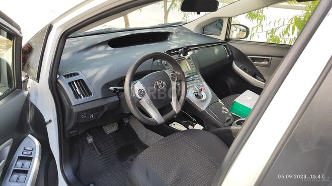 Toyota Prius 2015, 128,000 km - 1.8 l - Bakı