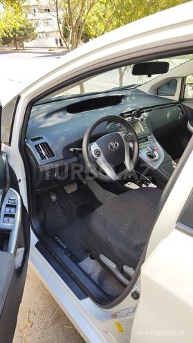 Toyota Prius 2015, 128,000 km - 1.8 l - Bakı