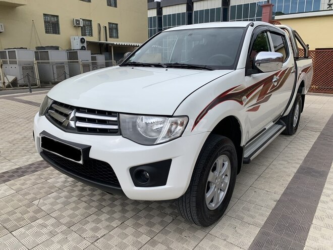 Mitsubishi L200 2014, 163,600 km - 2.5 l - Xırdalan