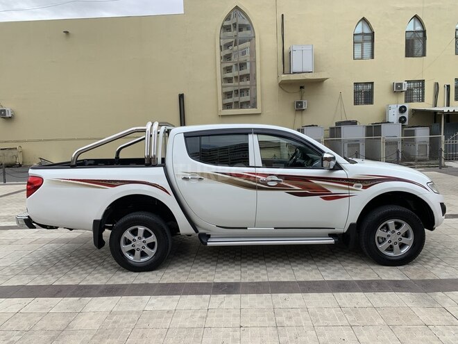 Mitsubishi L200 2014, 163,600 km - 2.5 l - Xırdalan