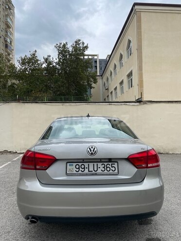 Volkswagen Passat 2012, 154,548 km - 2.5 l - Bakı