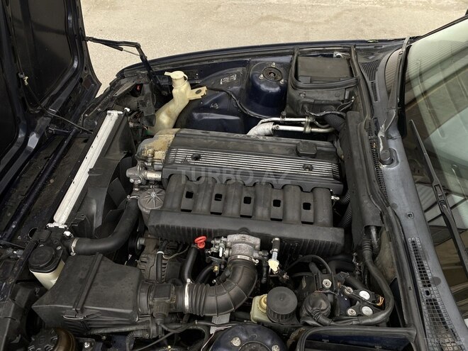 BMW 525 1995, 272,000 km - 2.5 л - Bakı