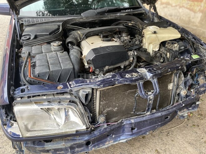 Mercedes C 200 1997, 254,645 km - 2.0 l - Bakı