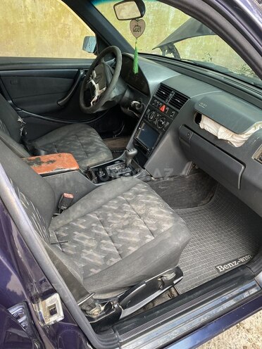 Mercedes C 200 1997, 254,645 km - 2.0 l - Bakı