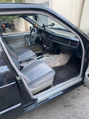 Mercedes 190 1990, 150,000 km - 2.0 l - Bakı