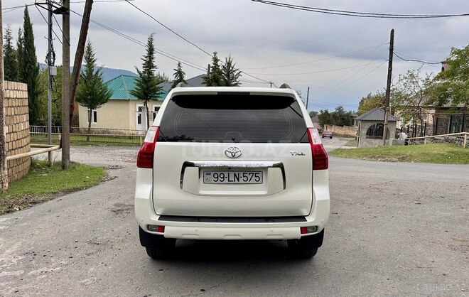 Toyota Prado 2012, 175,376 km - 2.7 l - Zaqatala