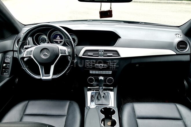 Mercedes C 250 2012, 208,000 km - 1.8 l - Şəki