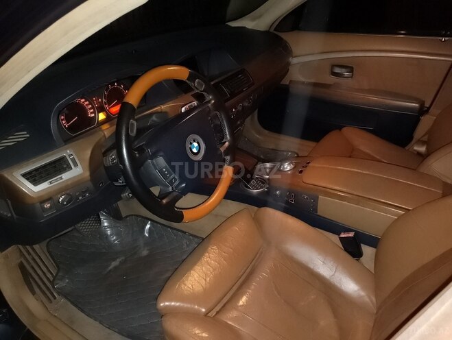 BMW 745 2001, 300,000 km - 4.4 l - Bakı