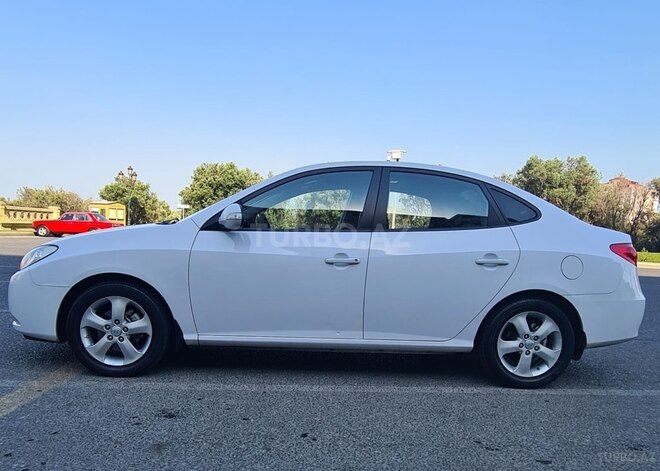 Hyundai Elantra 2010, 216,000 km - 2.0 l - Bakı