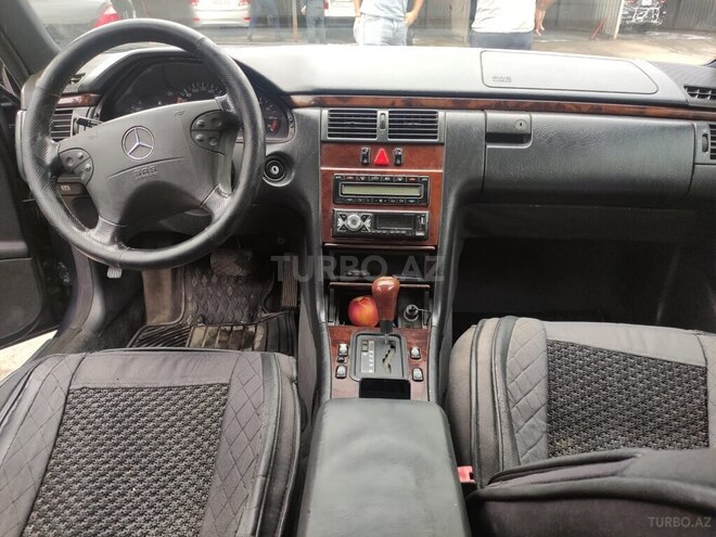 Mercedes E 230 1996, 471,000 km - 2.3 l - Bakı