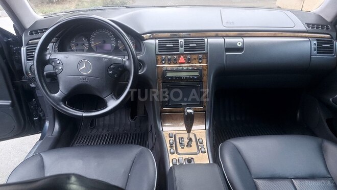 Mercedes E 220 2001, 320,000 km - 2.2 л - Bakı